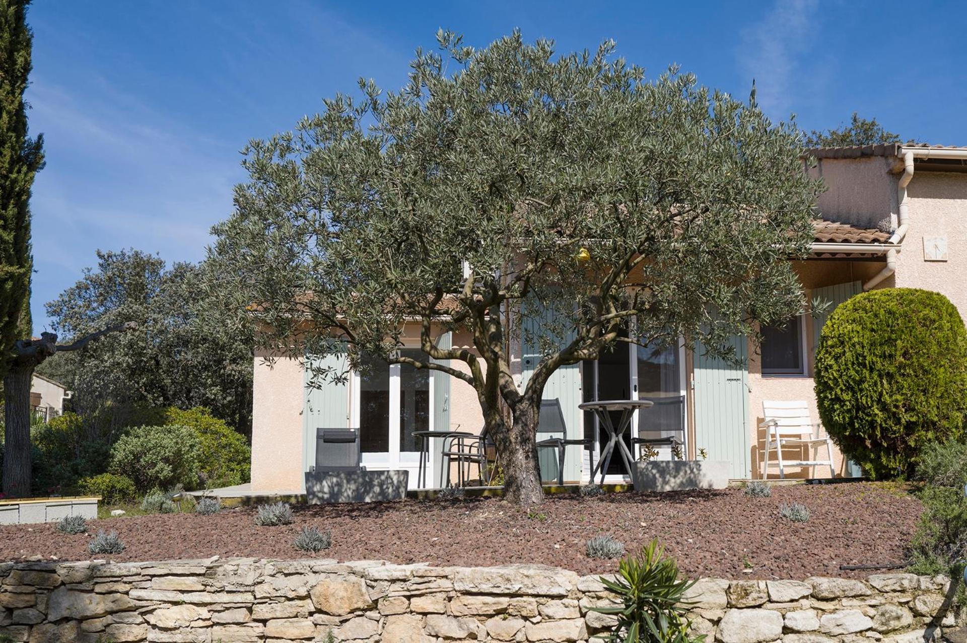 Les Cistes Villa Lioux Exterior photo